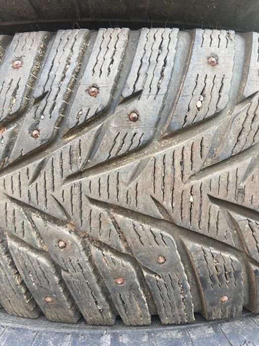 Зимние шипованные шины