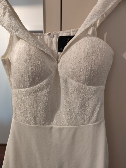 Rochie Superba, alba, marimea M, o singura purtare