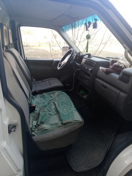 Volkswagen Transporter 2002, газ, механика