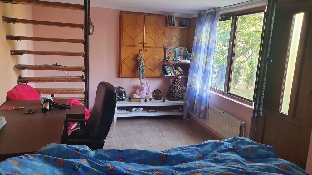 Къща на 30км.от София