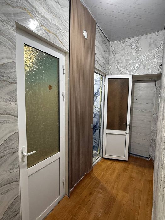 Срочно 1 хонали квартира сотила