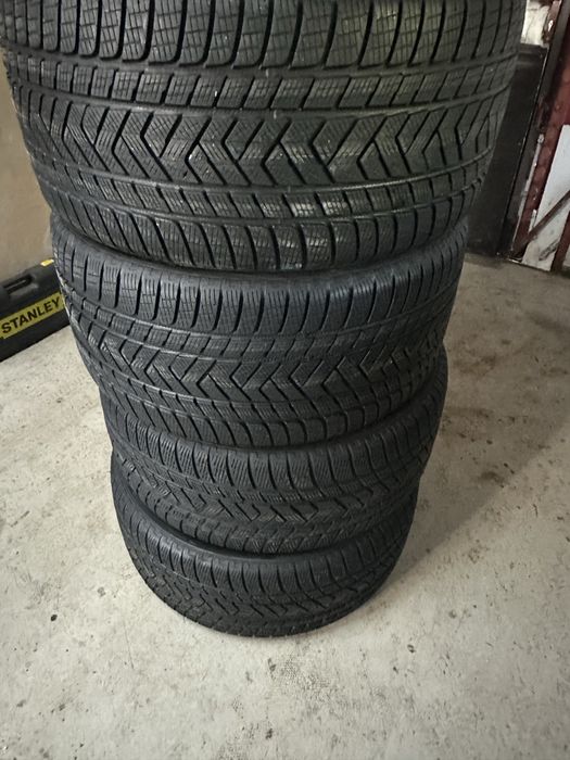 Pirelli scorpion 305 35 r21 275 40 r21 iarna