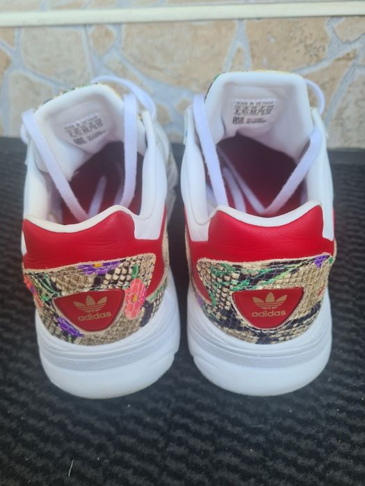 Дамски маратонки adidas