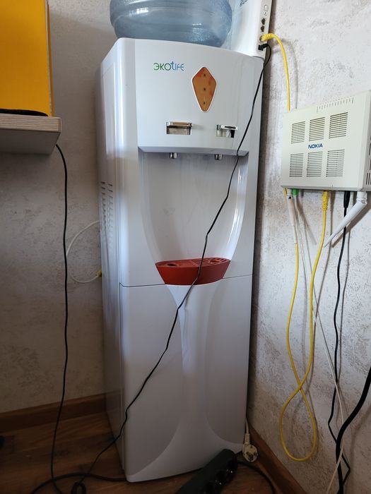 Диспенсер для воды