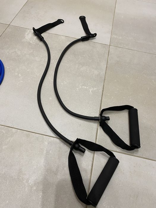 Фитнес ластици с ръкохватки