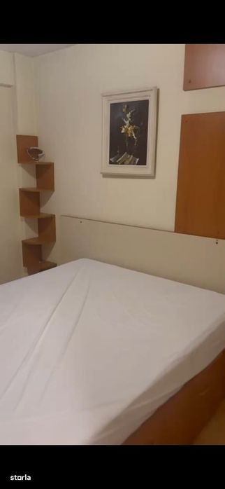 Apartament De Vânzare cu Două Camere În Zona piața Victoriei