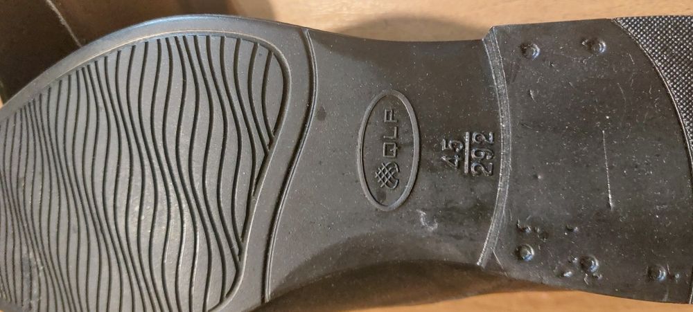 Продам туфли мужские.