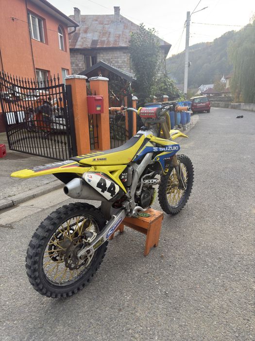 Vand cross suzuki rmz 250