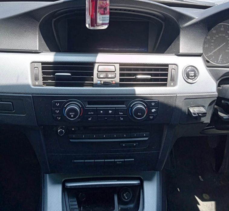 Dezmembrez BMW 320d M Pack E91 LCI 2011,Cic,Xenon,recaro,Fla,jante 18M