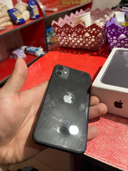 Iphone 11 srochna sotiladi