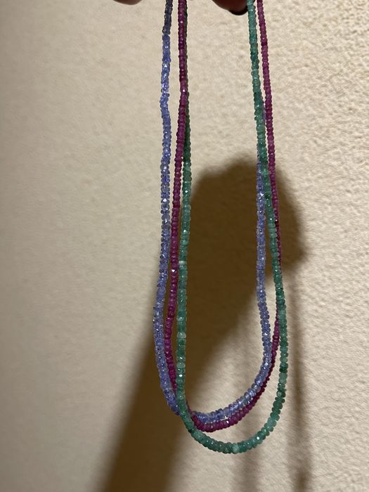 Колиета от камъни-чисто нови 10€ бр