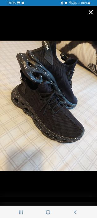 Adidași Unisex Am Mărimea 38 Si 42 Noi  Pozele Sunt Reale