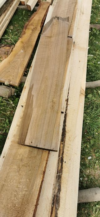 Cherestea nuc și cireș