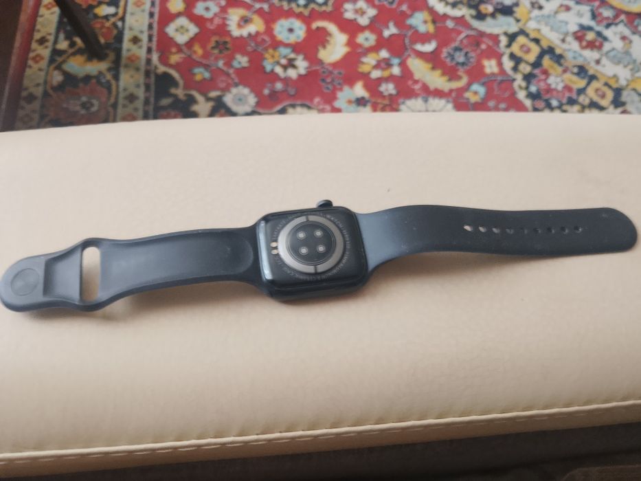 Продам смарт часы новые