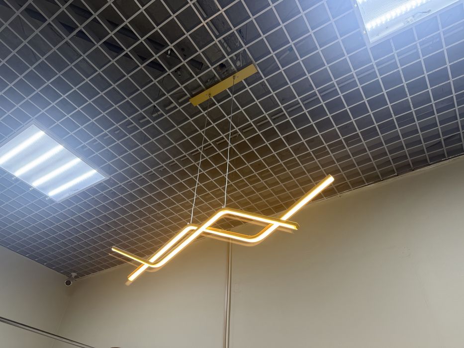 Люстры подвесные, лампочки