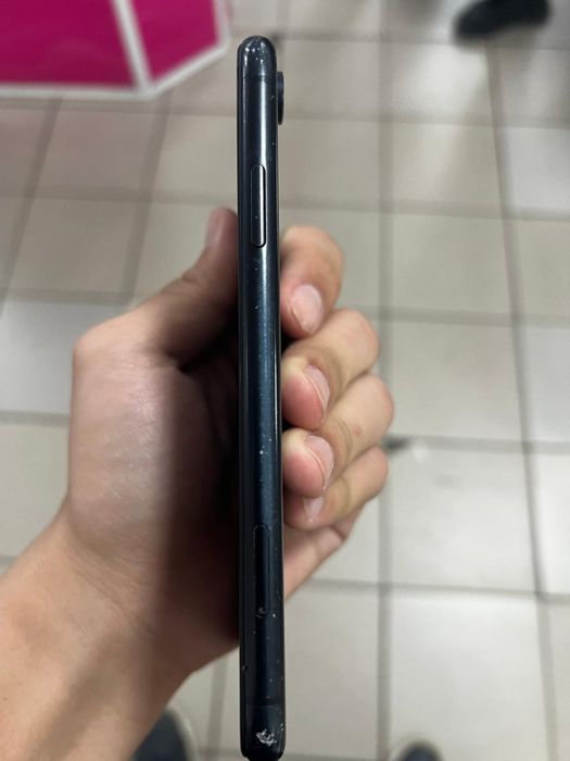 Айфон Xr  64 гб 78 емкость