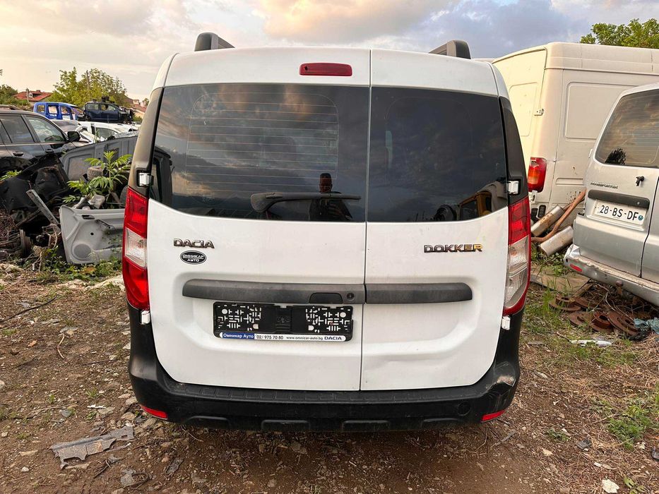 НА ЧАСТИ! Dacia Dokker Doker 1.6i 8V 83 кс. Пътнически 2015 г.