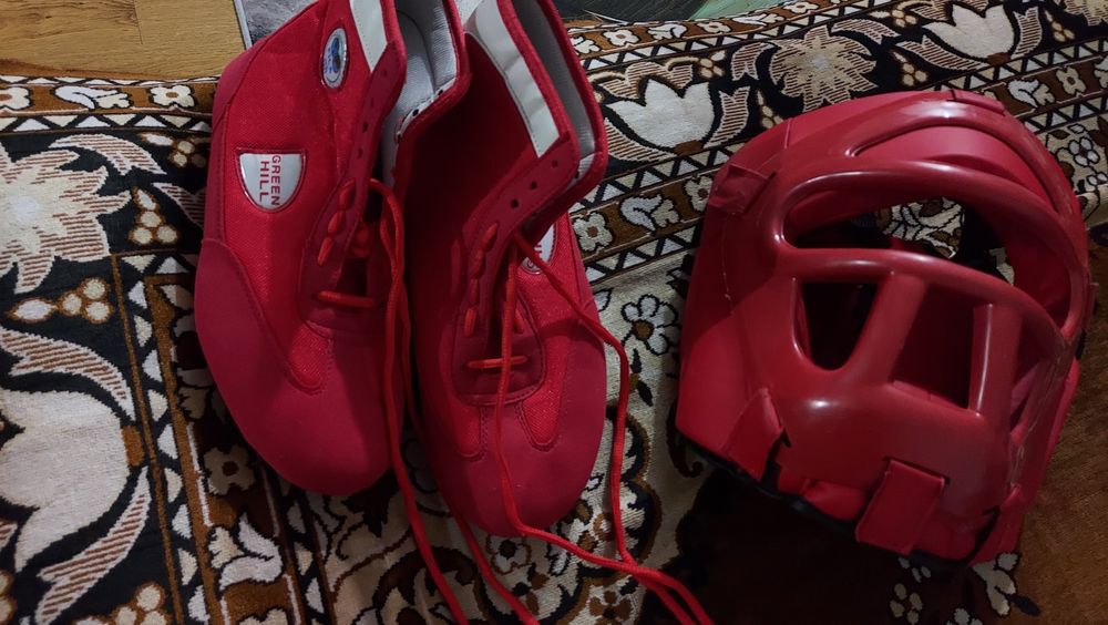 Продам кимоно и обмундирование.