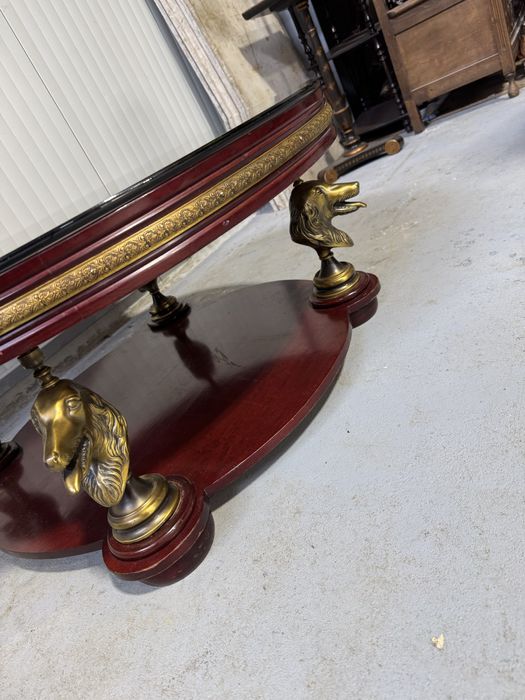 Masa deosebita din lemn cu bronz si intarsii