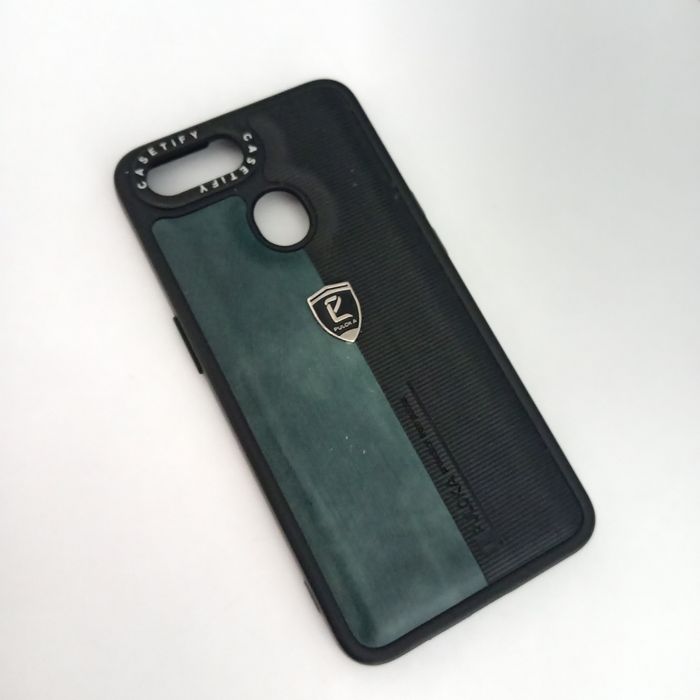 Oppo A5S с чехлом