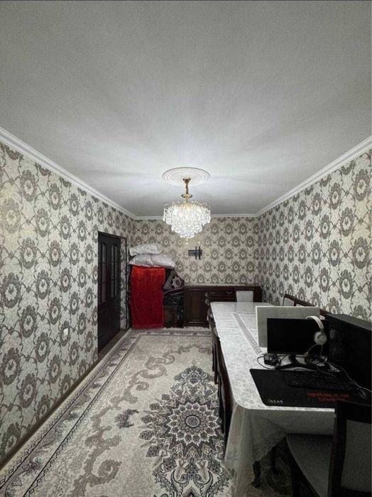 Продается 4х комнатная квартира,университет АЖОУ,Яшнабадский р-н,92м2