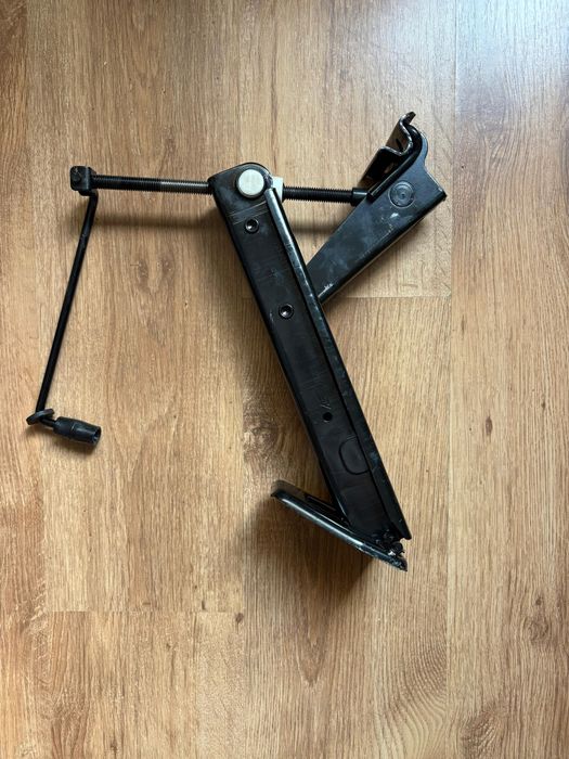 Cric Sharan Galaxy Alhambra