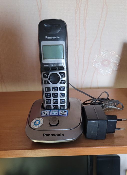 Стационарный телефон.