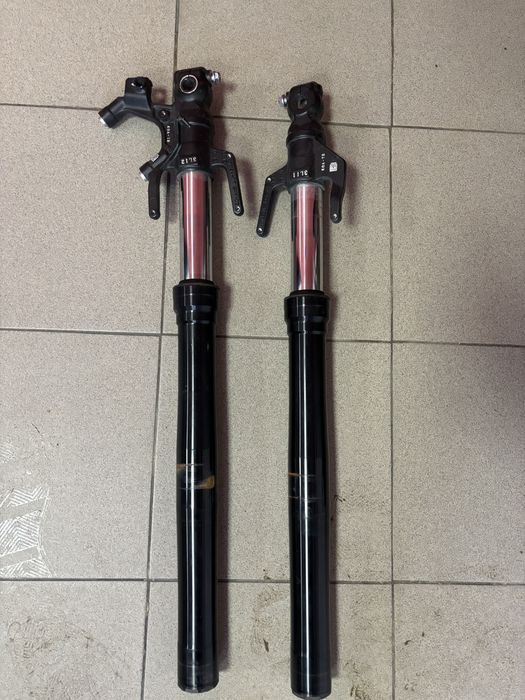 Furca motocicleta Honda cb125r sau  honda cv300r