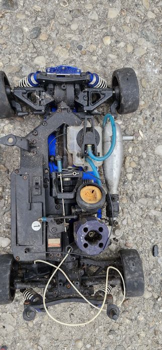 Masinuta  Kyosho pe benzina pentru curse