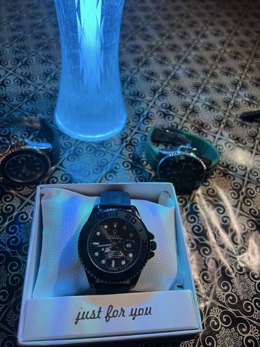 Rolex Submariner Hulk – Hashamat va Mukammallik Ramzi