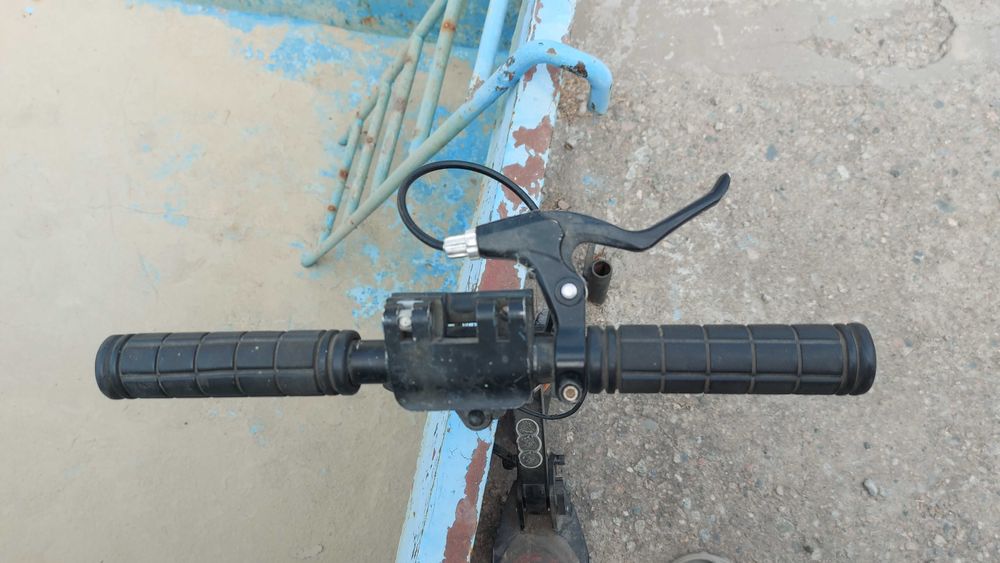 Самокат простой, НЕ электрический. продам