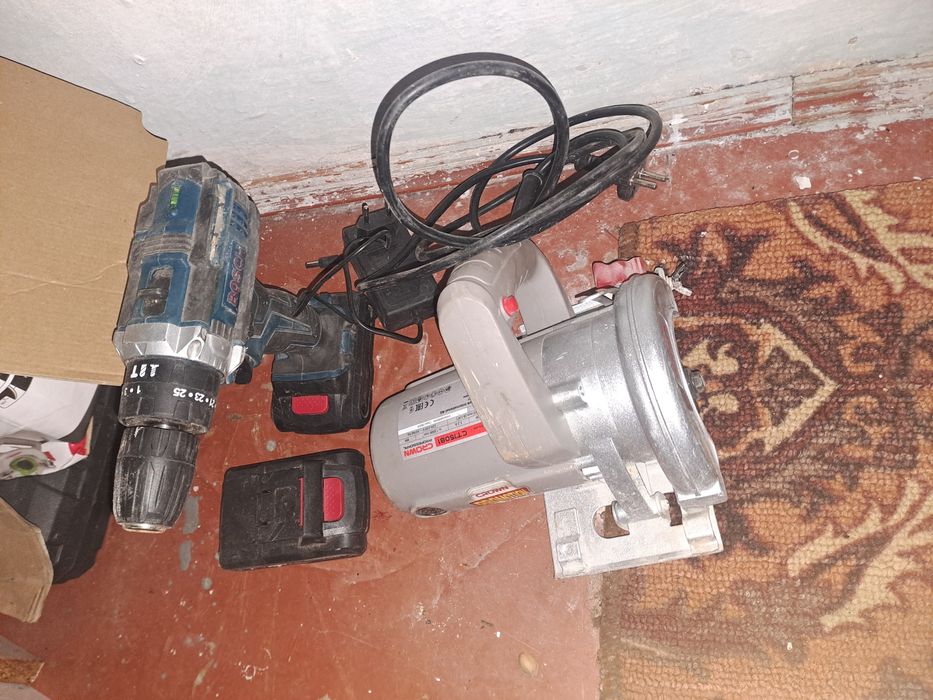 CROWN Пчёлка и BOCSH шрупаверт