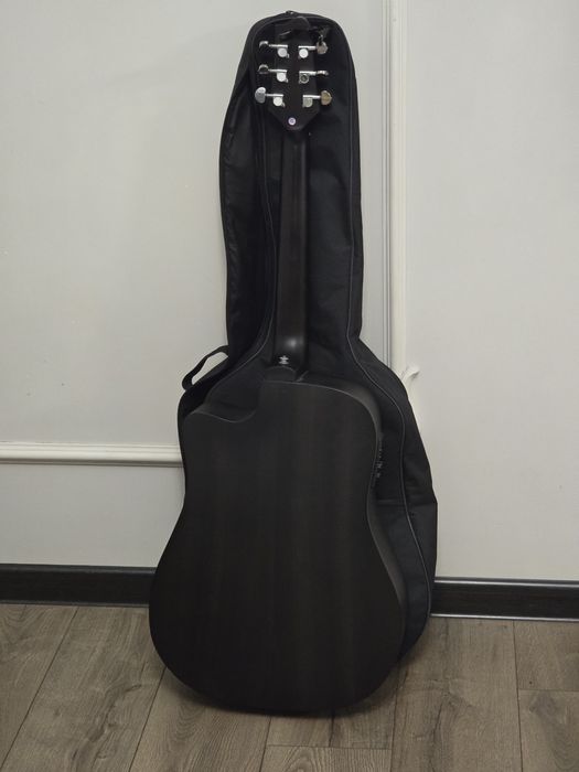 Гитара электро-акустическая