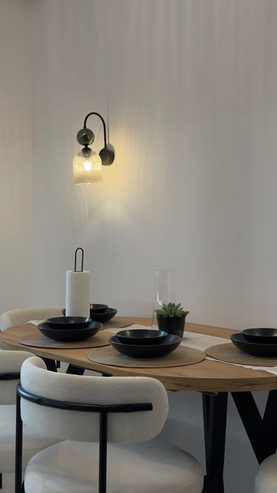 Apartament complet mobilat și utilat pentru perioade începând de la 2 săptămâni și până la 6 luni, cu contract de închiriere