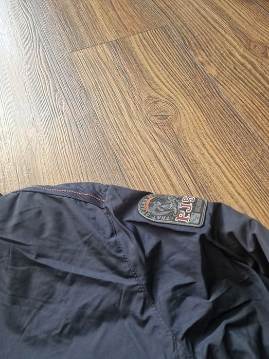 Страхотно мъжко двулицево яке
PARAJUMPERS размер L, без забележки, с д