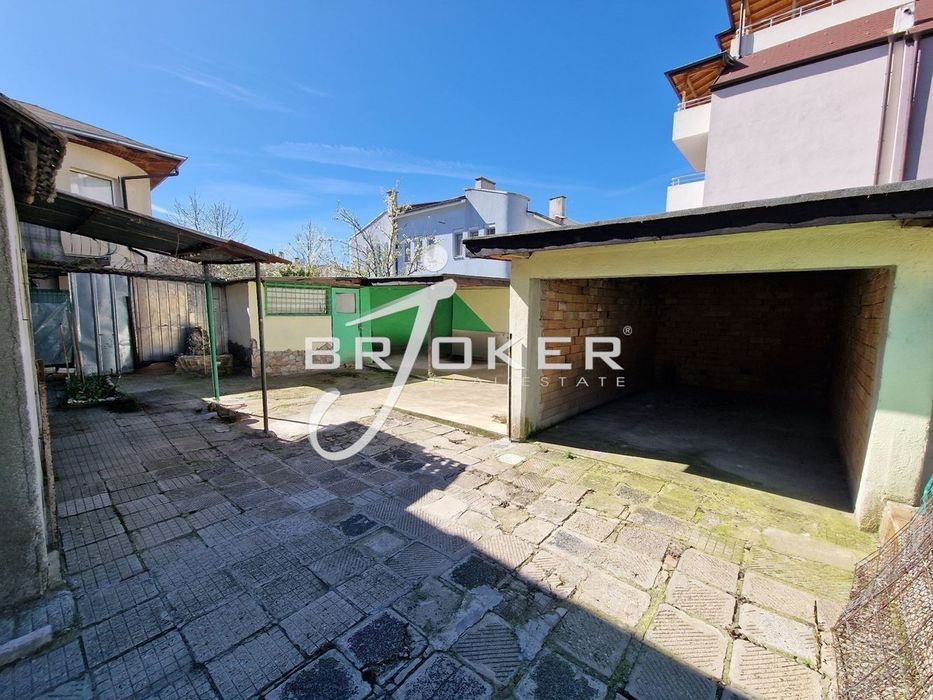 Продава се Къща в Кърджали, Център - 150 кв.м за 1234 €/кв.м - Снимка #4