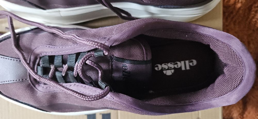 дамски обувки маратонки Ellesse почти нови