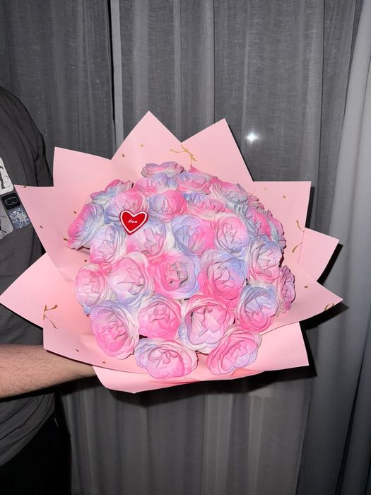 Buchete și aranjamente Trandafiri eterni