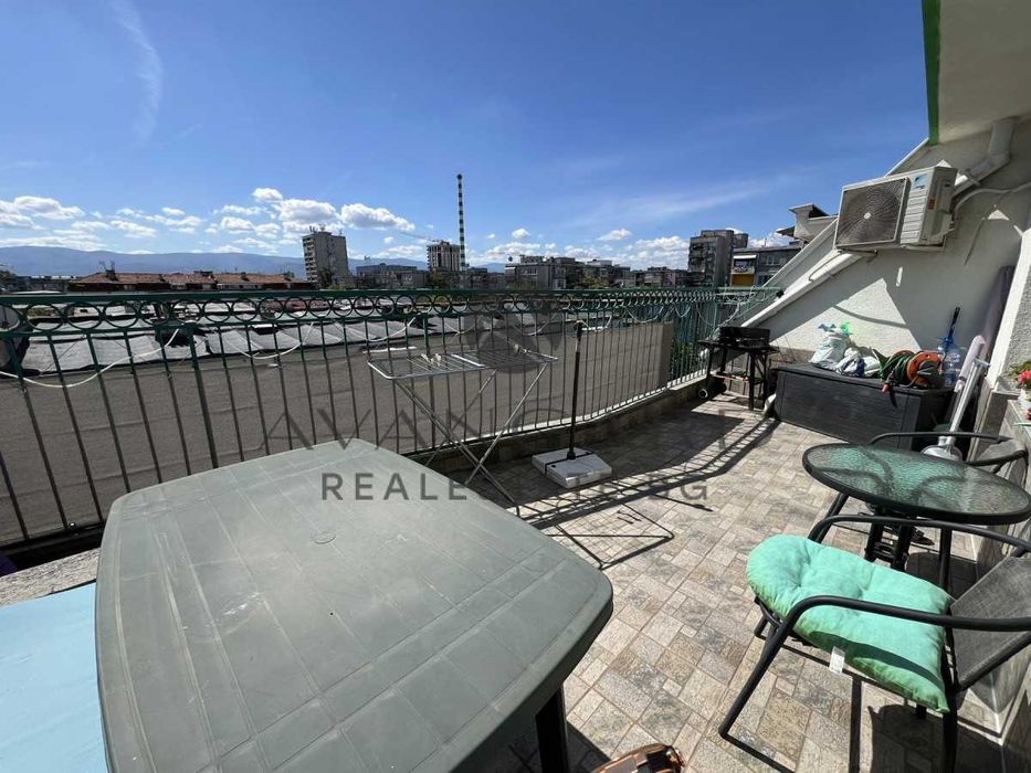 Продава се Двустаен апартамент в Пловдив, Център - 75 кв.м за 1854 €/кв.м - Снимка #8