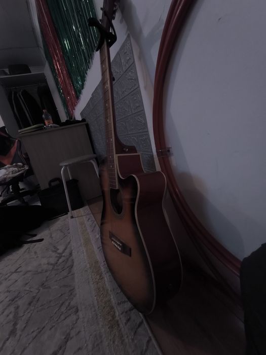 Продам гитару, 40к без торга