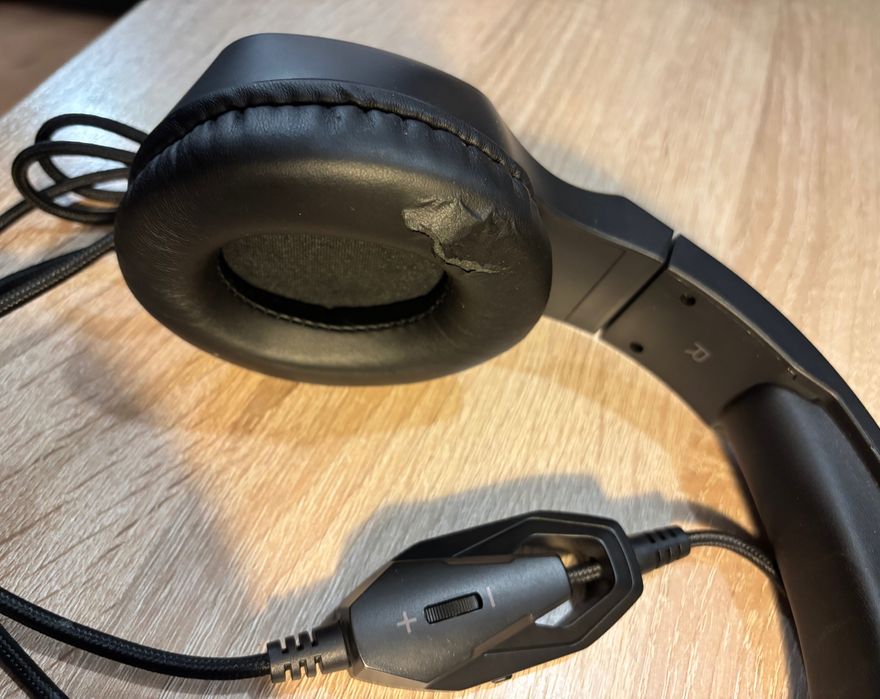 Casti gaming Hama uRage SoundZ 400