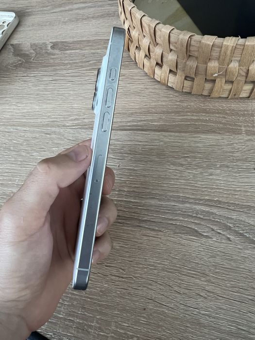 Iphone 16 pro Max Alb , 512 gb, stare ca nou