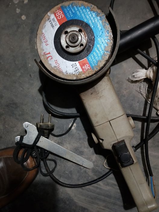 Болгарка бывшее  в употреблении