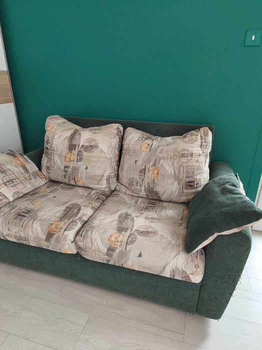 Удобен Двуместен Диван в зелено