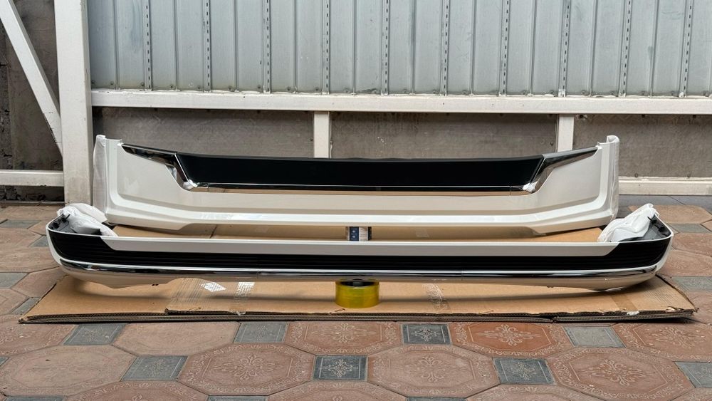 Обвес на Land Cruiser 200