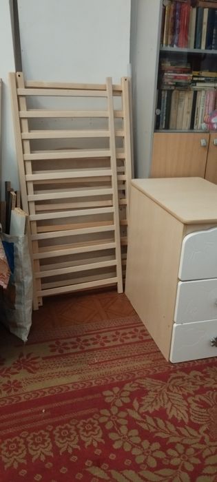 Детская мебель.кроватка.