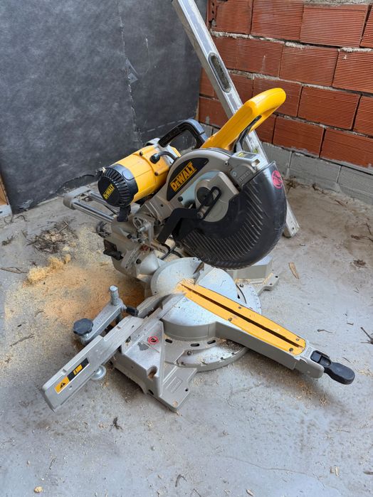 Dewalt DW717XPS-LX 1675W Циркуляр пендула на 110v