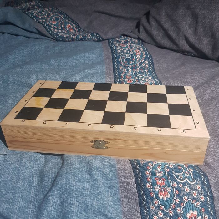 Шахматная доска б/у