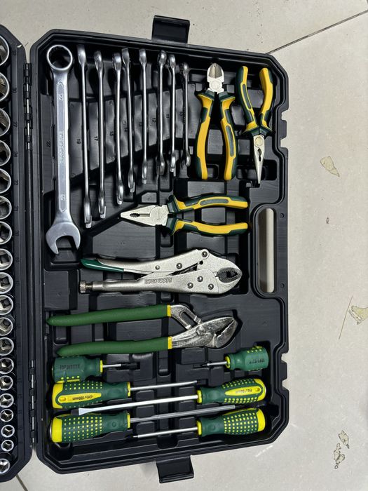 Набор ключей. Набор инструментов BOSS FORCE 112