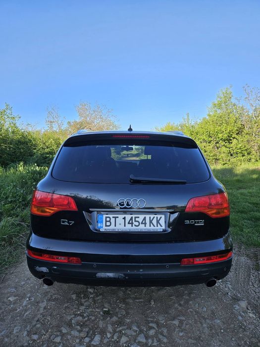 Ауди Q7 3.0 TDI 239HP S-Line